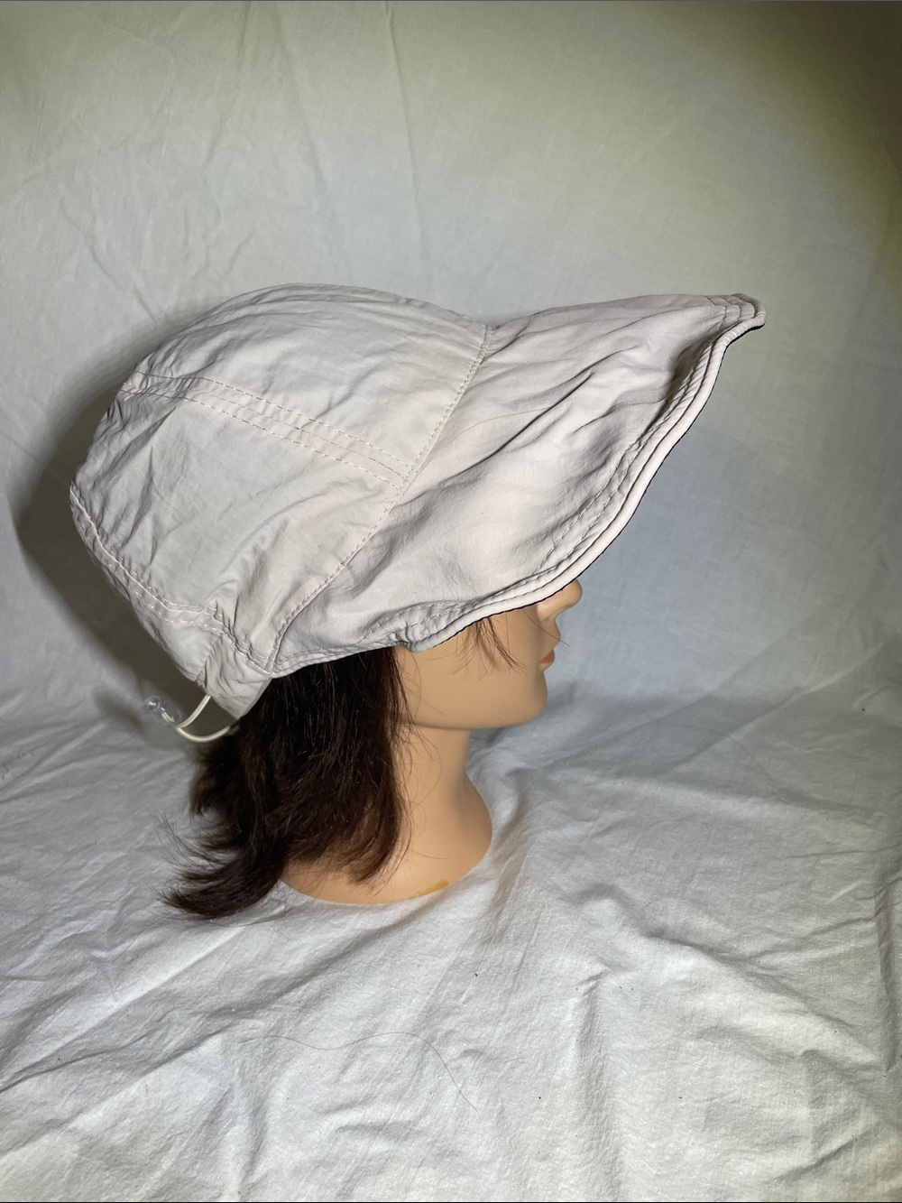 Women's White Cotton Driver Cap with Soft Visor